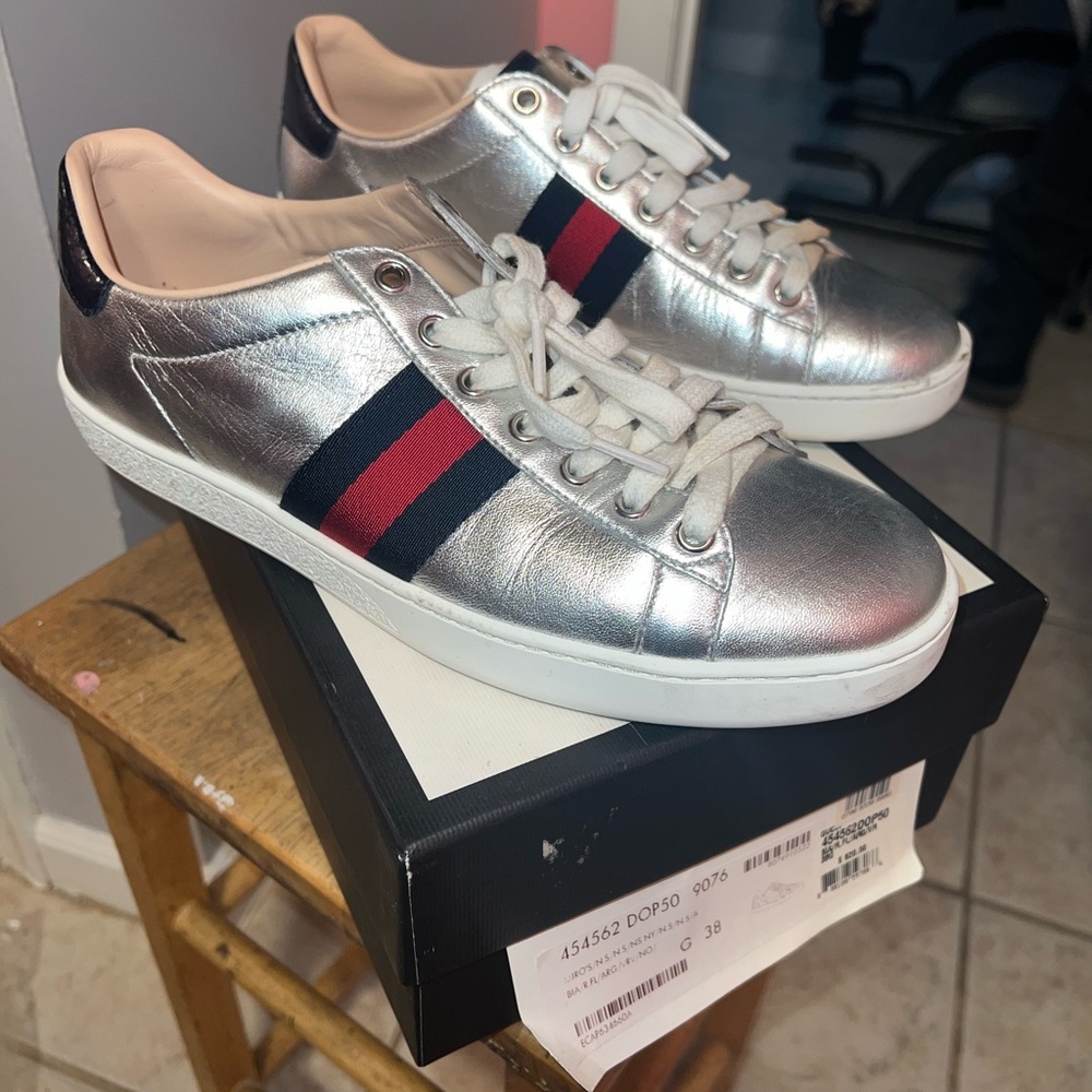 Sneakers